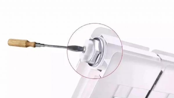 教你如何輕松給暖氣片放氣？